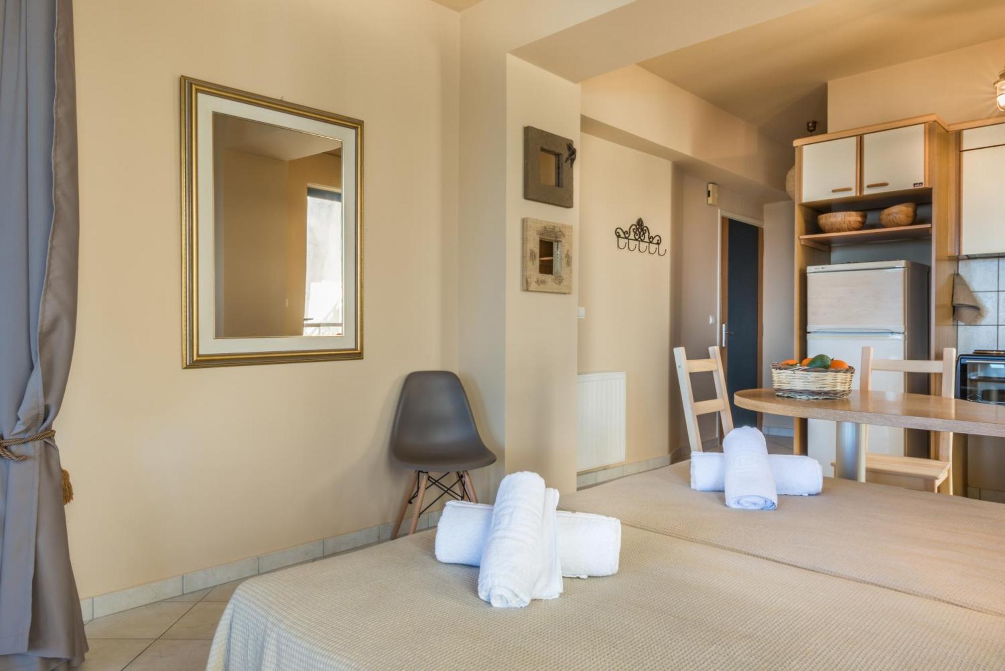 Nais Apartments & Studios Chania  Cameră foto